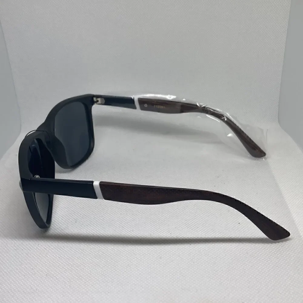 Classic Unisex Wood Print Sunglasses